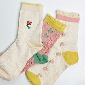 Nwot 3 pair ladies vintage Victorian style floral socks. Cottagecore